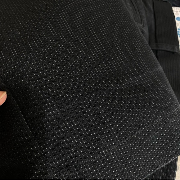 Docker’s Men’s Pinstriped D1 Slim-Fit Flat-Front Pants 34/34 - Picture 6 of 6